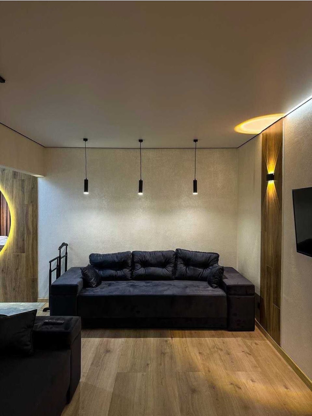 Modern living room finish project by Companit Expert